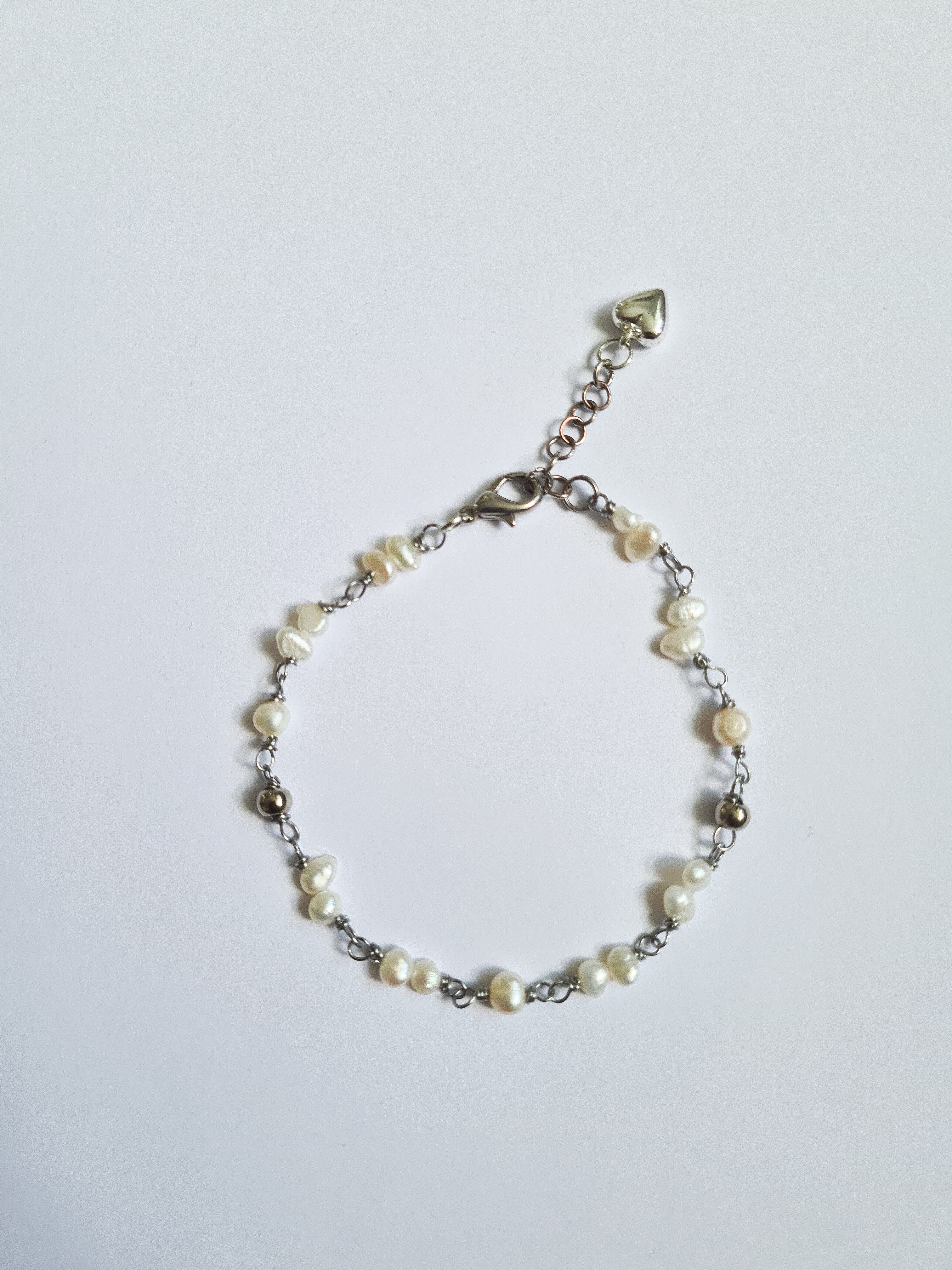 Armband med sötvattenpärlor