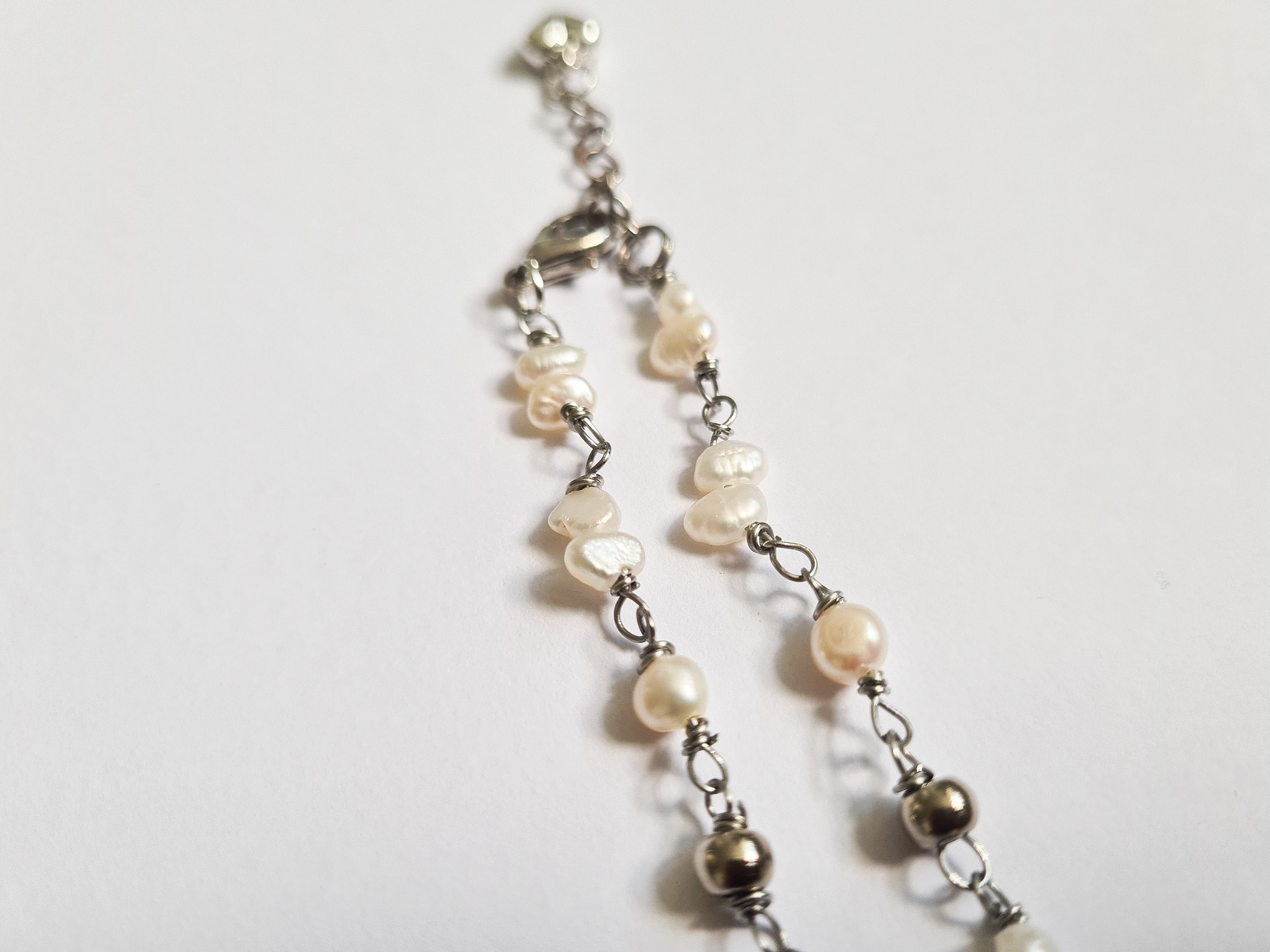 Armband med sötvattenpärlor