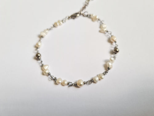 Armband med sötvattenpärlor